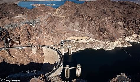 Lake Mead low water, Water Drought, Dry Lake,